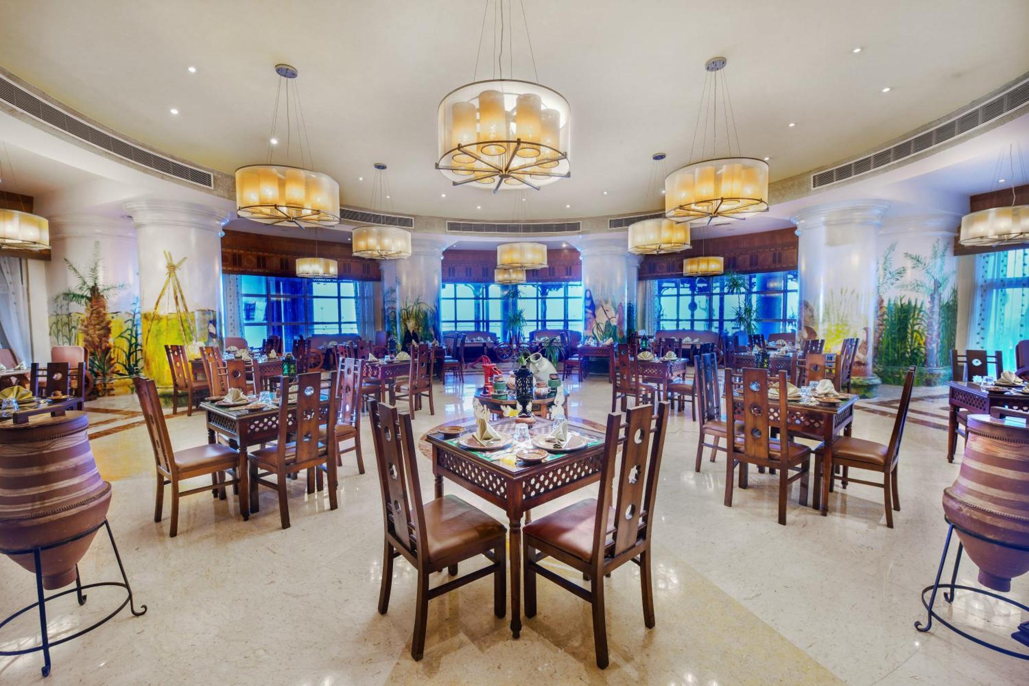 Tolip Hotel Александрия Екстериор снимка The restaurant at the hotel