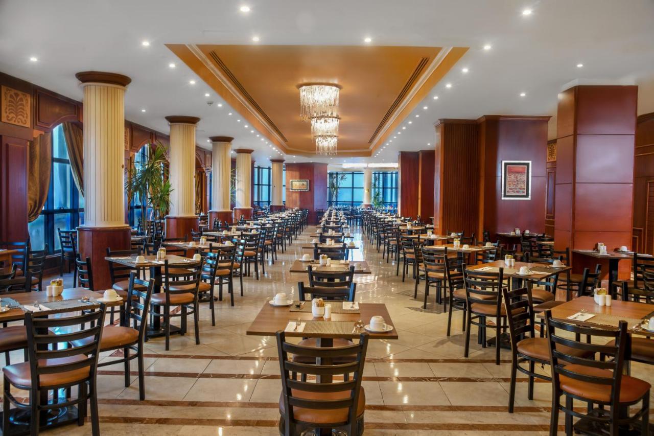 Tolip Hotel Александрия Екстериор снимка The hotel's restaurant
